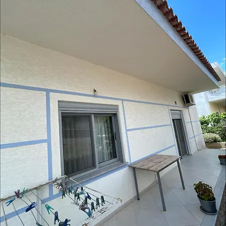 Guesthouse Ksamil Konukevi